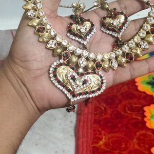 VERY BEAUTIFUL NECKLACE SET