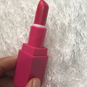 Huda Beauty Pink Lipstick