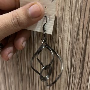 Stylish Wave Earrings