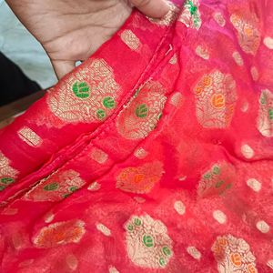 Beautiful Red Silk Printed Saree For Festivals