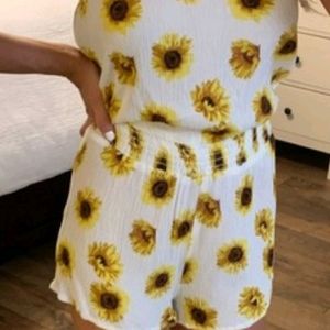 BRAND Forever21, yellow & brown sunflower pattern,