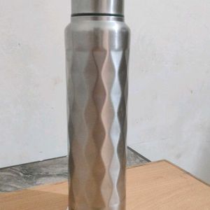 Stainless Steel Bottle 1 Liter Capacity