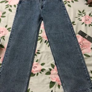 High Waist Straight Fit Jeans