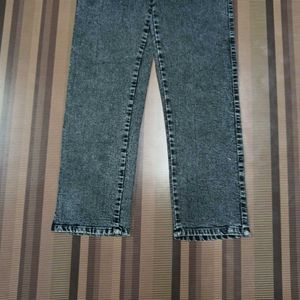 DG-77 Size-28 Straight Jenas