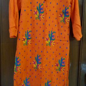 Embroidered kurta with pants