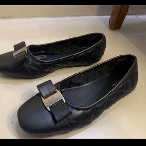 Black Flat Shoe