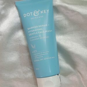 Dot & Key Facewash