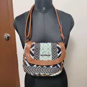 Astrid Cute Shoulder+ Sling Bag