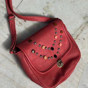 Beautiful And Stylish Sling Bag