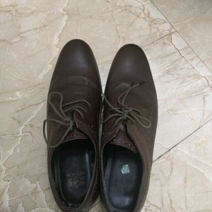 Red Tape Men Brown Leather Formal Derbys