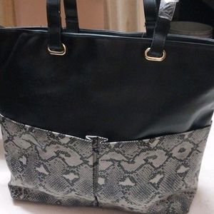 Women's Hand and Laptop Bag