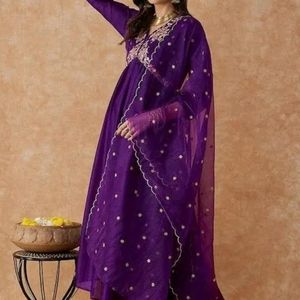 WOMEN EMBROIDEREY VICHITRA SILK KURTA SET