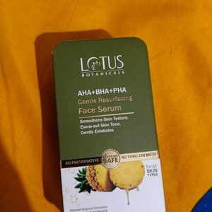 Lotus Botanicals Serum