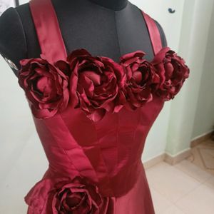 Unique Rose Dress 🌹