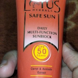 LOTUS SUNSCREEN