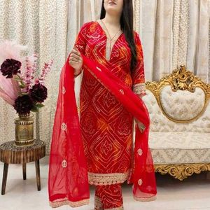 Beautiful Bndhni Look V Neck Suit