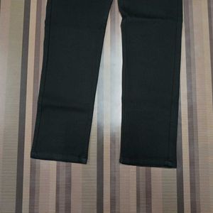 DG-105 Size-32 Straight Jeans