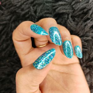 Press-on nails, Blue Glitters