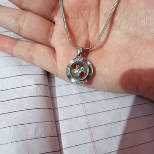 Chain Multi Locket