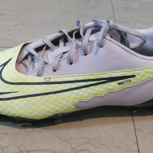 Nike Phantom Original Football Shoes