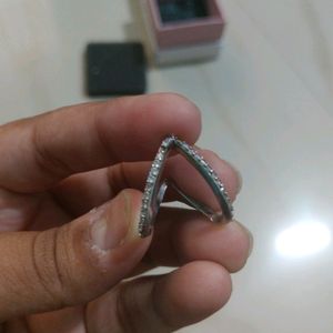 Giva Vanki Ring