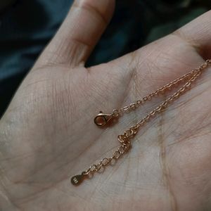 Giva Rose Gold Queens Necklace