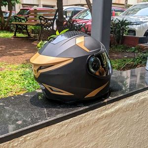 Aerodynamic Gold Helmet With Free Extra Visor