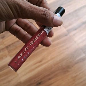 Lakme Liquid Lipstick Coral Sense