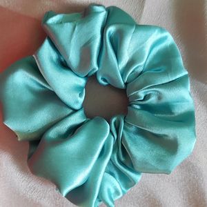 For 100 Scrunchies