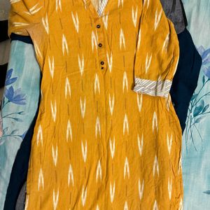 Set Of 4 Kurtis