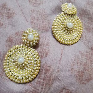 White Pearl Necklace And Earrings Set