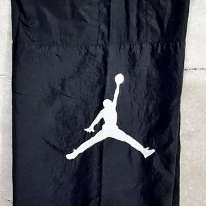 AIR JORDAN BLACK STRAIGHT FIT TRACK PANTS