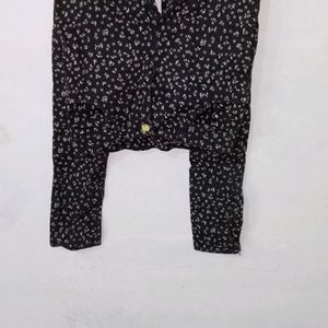 Best Combo 5 Tops And 1 Pant Only 250