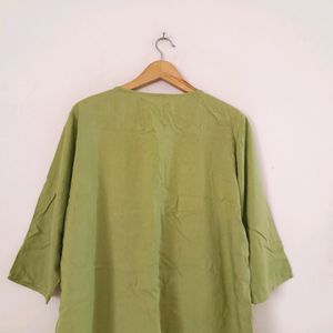 Light Green Casual Top (Women's)