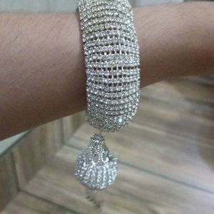 Trendy Silver Diamond Bracelet For Girls