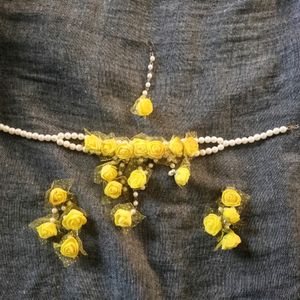 Haldi Necklace Set