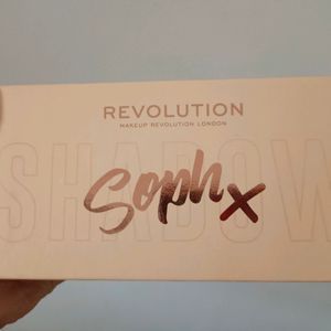 Makeup Revolution X Soph Eyeshadow Palette