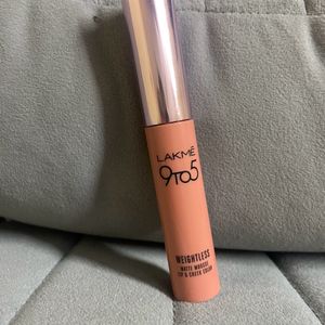 Lakme Long Stay Mousse Lipstick