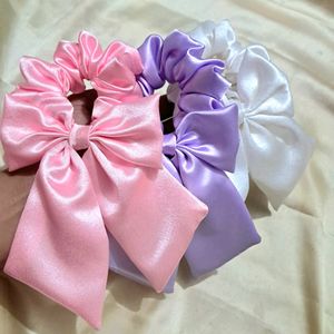 Bow Scrunchie 🌸