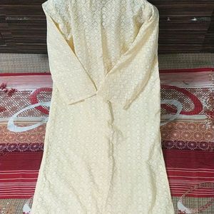 chikankari kurti