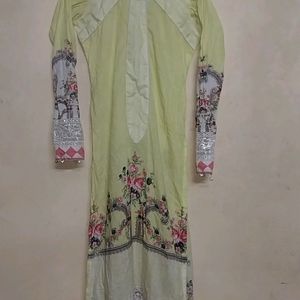 Very Beautiful Pakistani Kurtis