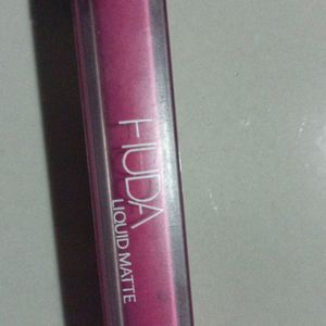 HUDA Liquid Matte Lipstick