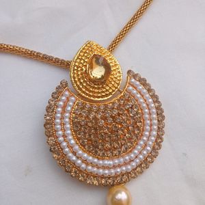 Golden Necklace Earrings Set