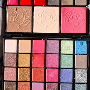 Malian Makeup Palette