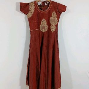 Maroon Embroidered Kurta Set (Women)