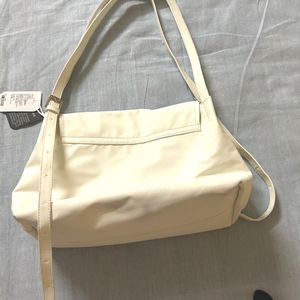 Beautiful White Hand Bag/sling Bag