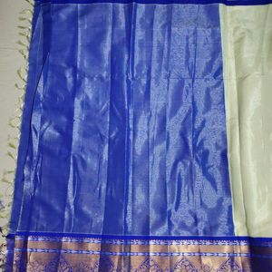 New Saree With Unstitched Blouse Piece💙