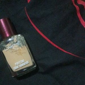 Lakme Foundation Shade Natural Marble