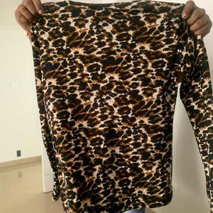 Only Wore Once Animal Print Full Sleeves T Shirt