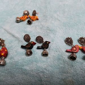 4 sets of traditional long earrings